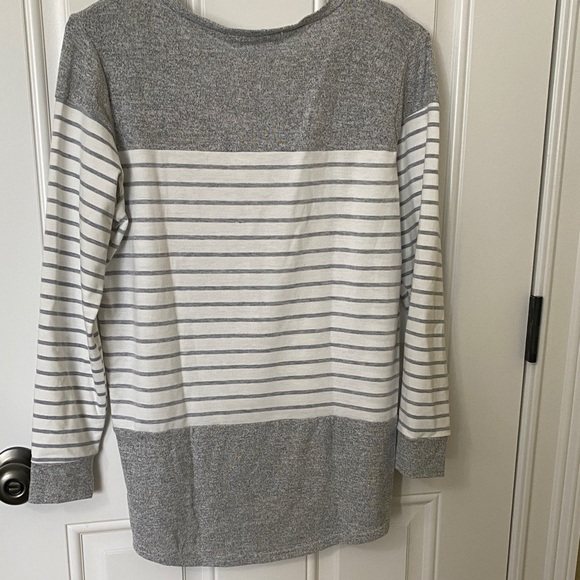 Gray and White Striped Long Sleeve Top - Picture 6 of 6